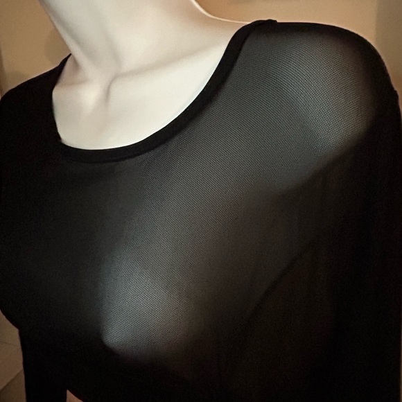 Sheer black crop top - Picture 3 of 6